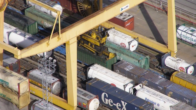 container-700200_1280